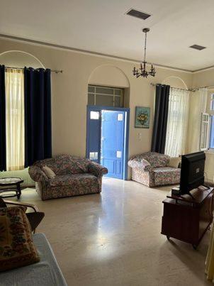 The -300 -A Centrally Located Heritage Home 스파르티 외부 사진